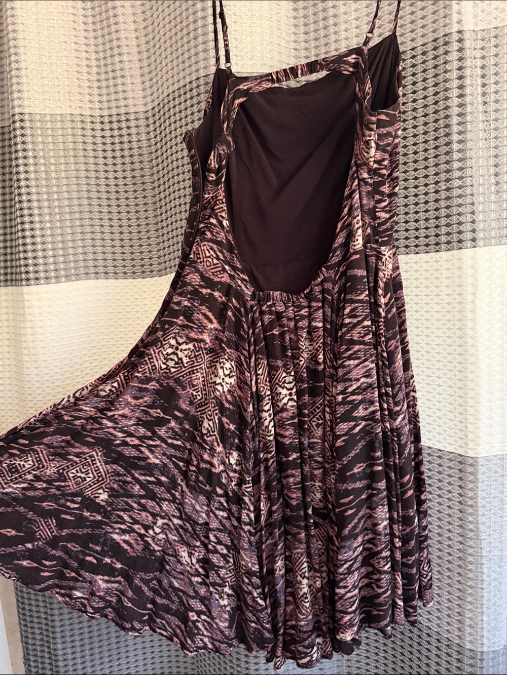 silence + noise Black and Pink Patterned Mini Slip Dress - Picture 2 of 4